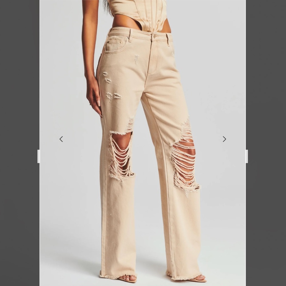 BRAND NEW STYLISH JEANS.